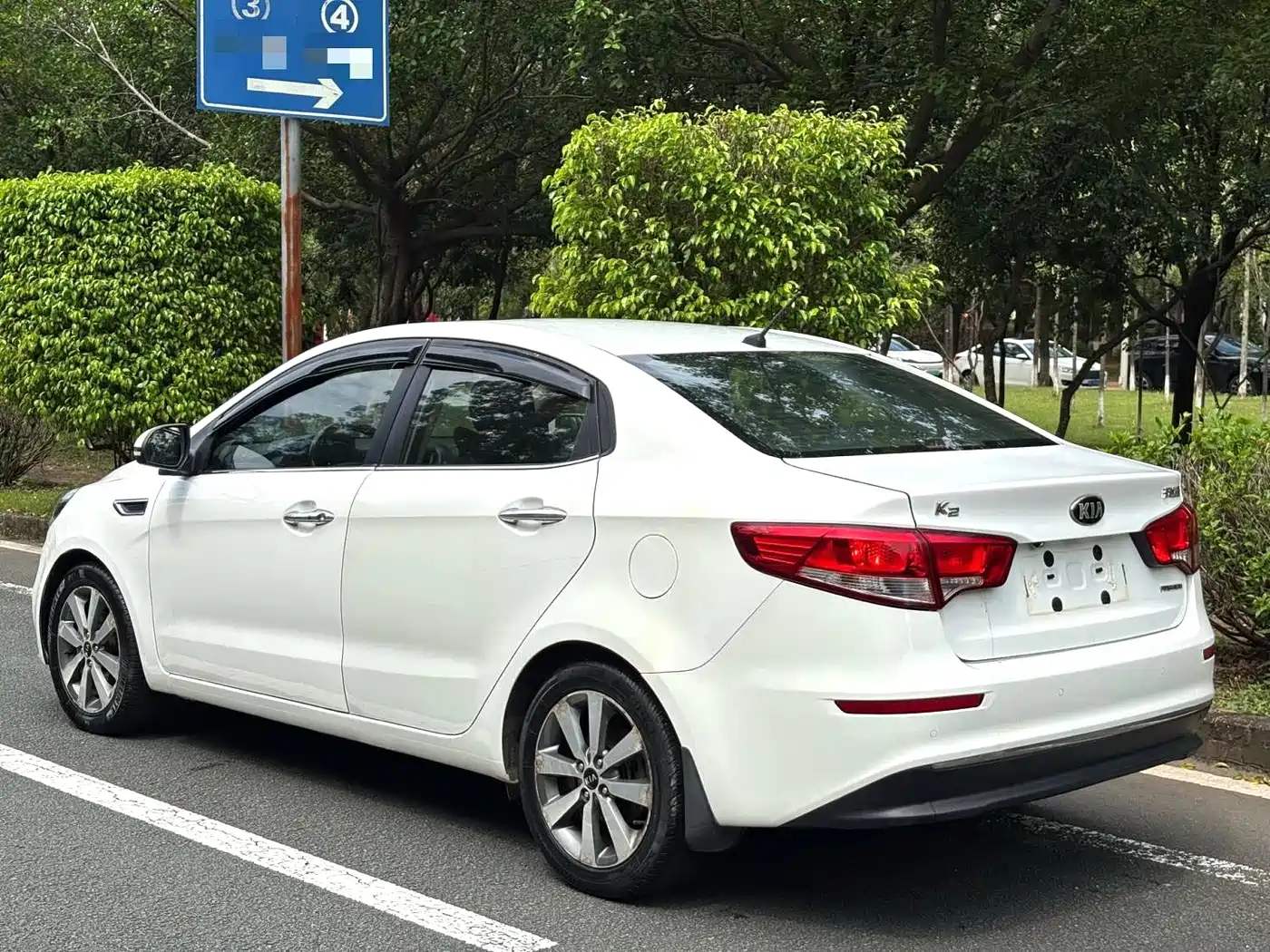 Kia K2 2015 Sedan 1.6L AT Premium фото 7