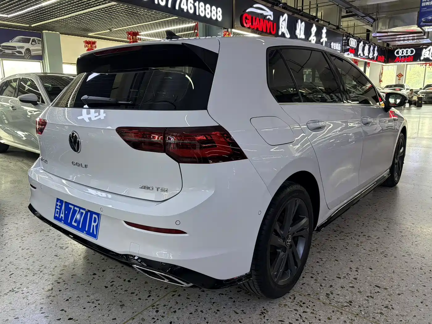 Volkswagen Golf 2021 280TSI DSG R-Line фото 6
