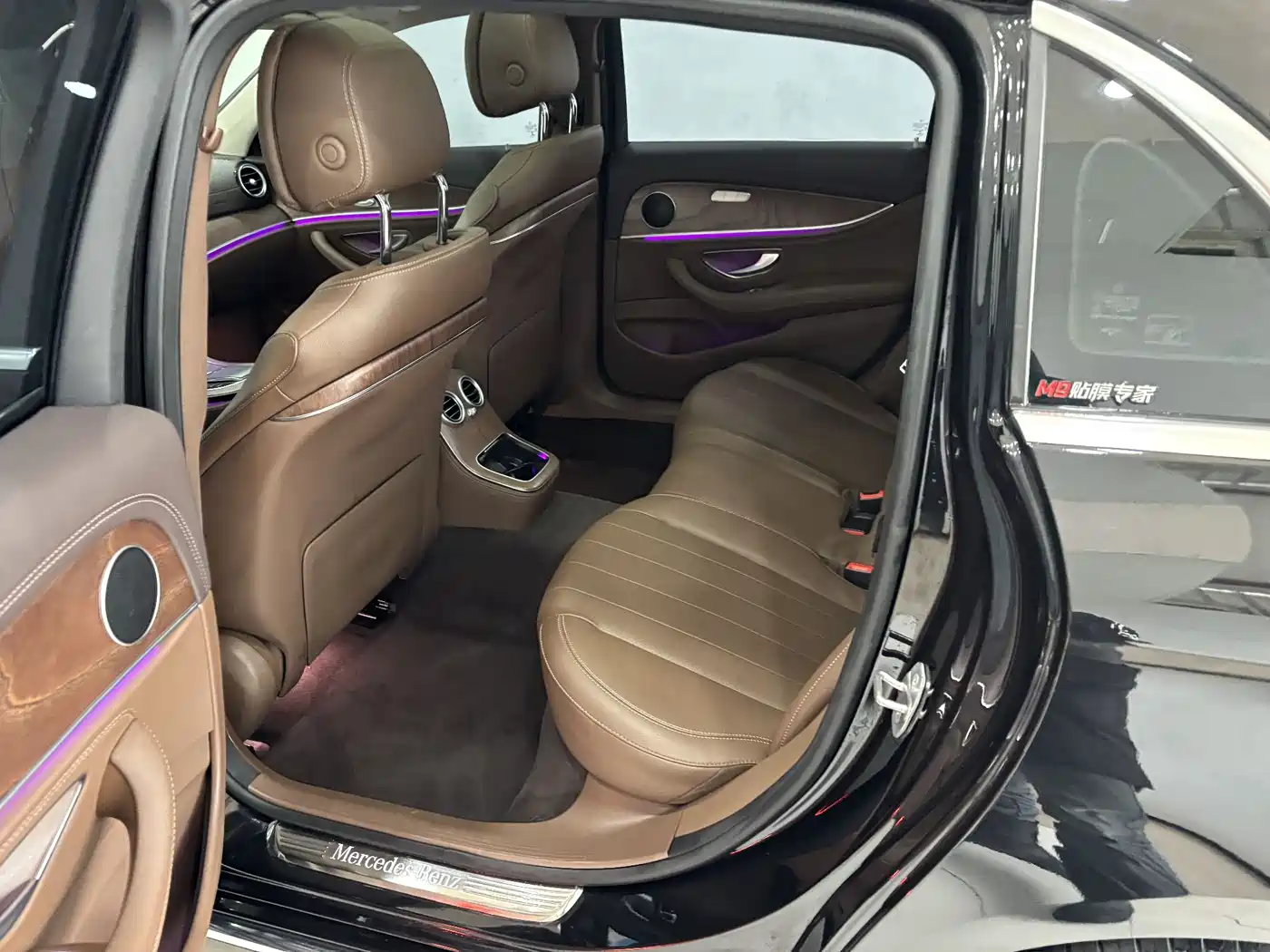 Mercedes-Benz E-Class New Energy 2022 Facelift II E 350 e L Plug-in Hybrid Sedan фото 22