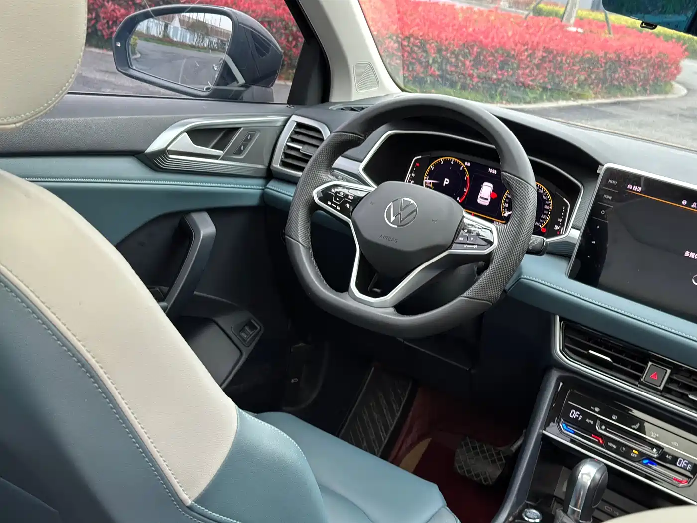 Volkswagen Tharu 2023 300TSI 2WD Full Moon Edition фото 14