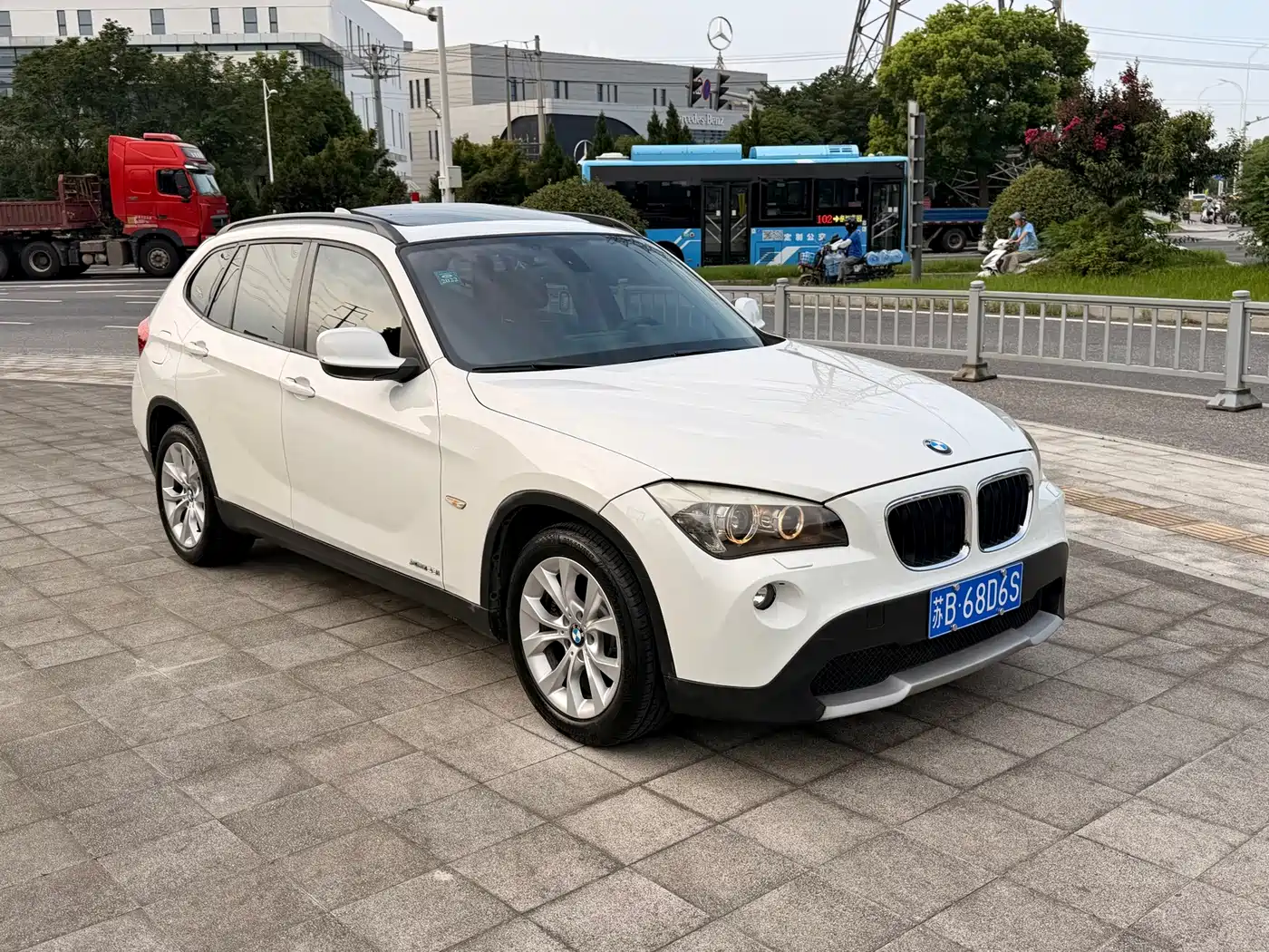 BMW X1 (Import) 2011 2010 xDrive25i