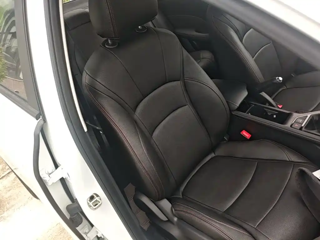 Roewe i5 2025 2023 1.5L Manual Comfort Edition