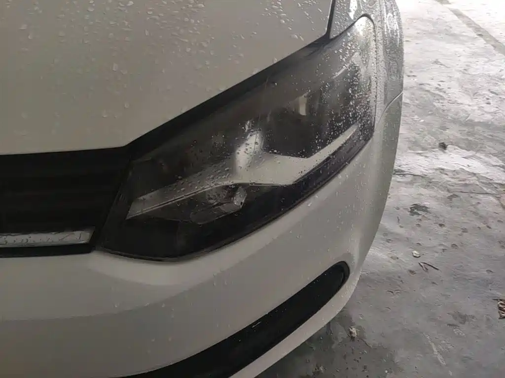 Volkswagen Polo 2016 1.4L Manual Trend фото 24