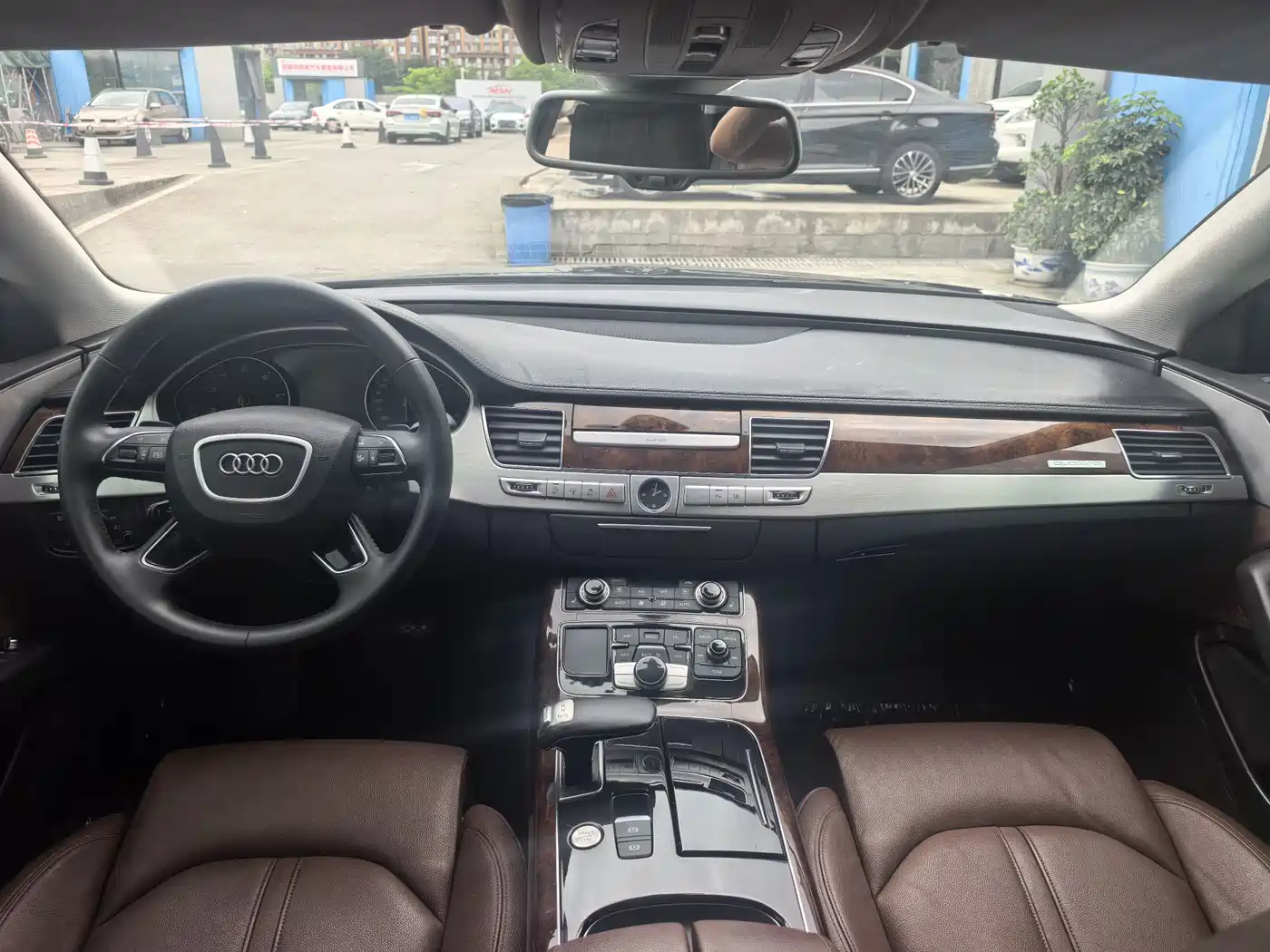 Audi A8 2013 A8L 45 TFSI quattro Comfort фото 14