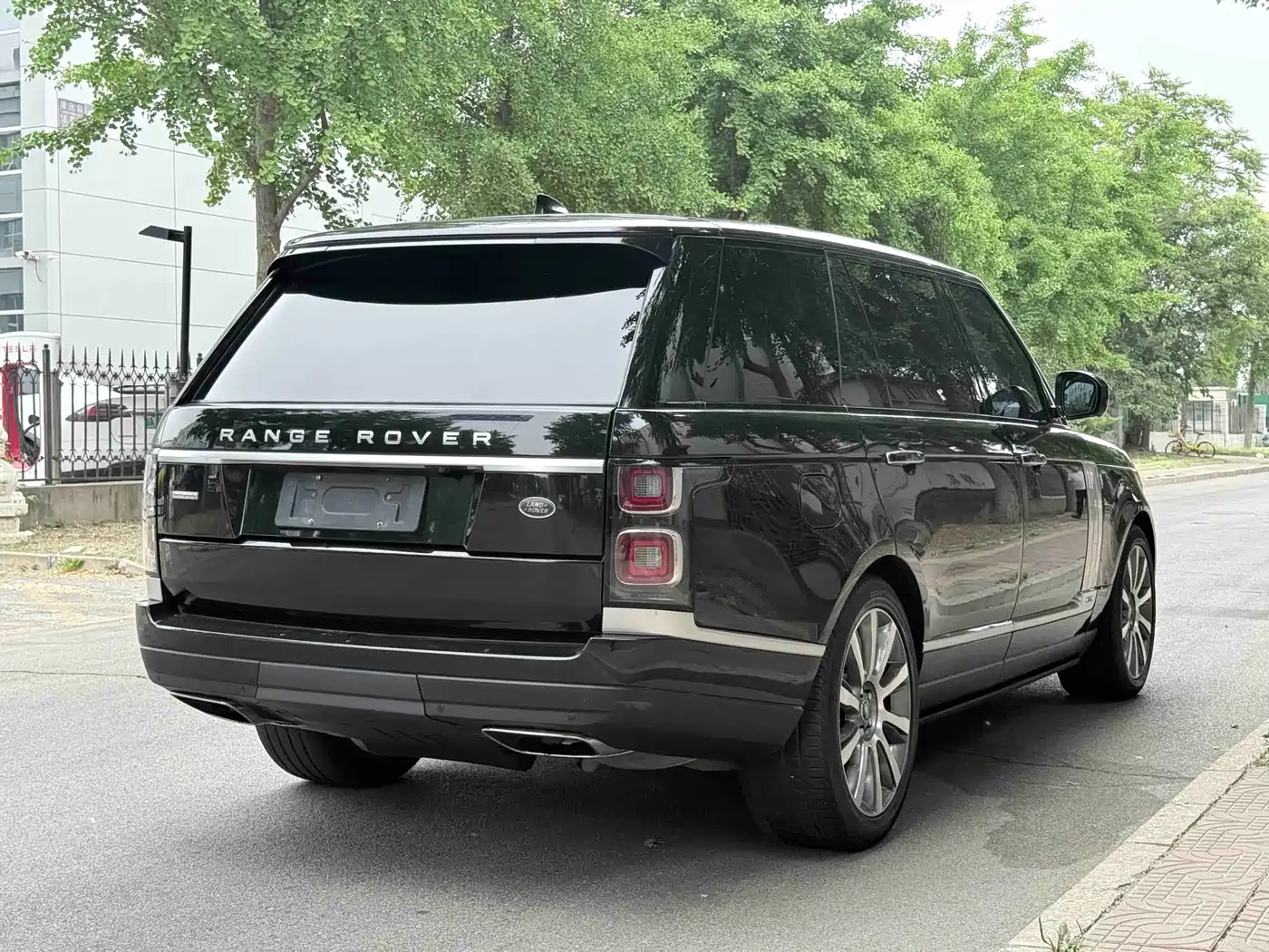 Land Rover Range Rover 2017 3.0 SC V6 AB Ultimate Autobiography LWB фото 21