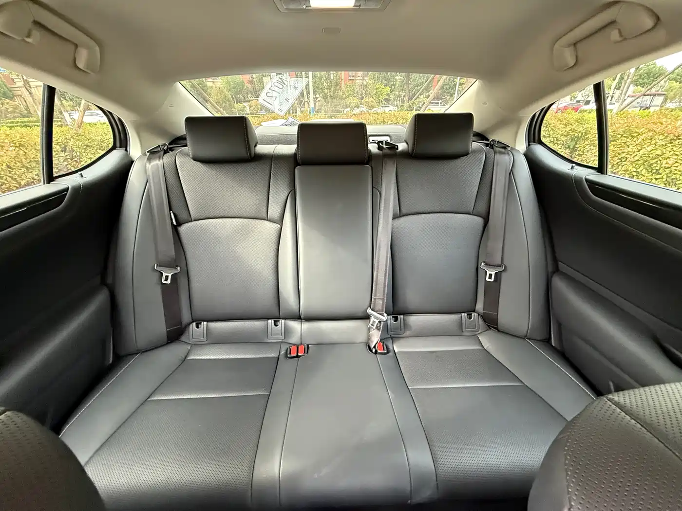 Lexus ES 2020 Model 300h Excellence Edition фото 13