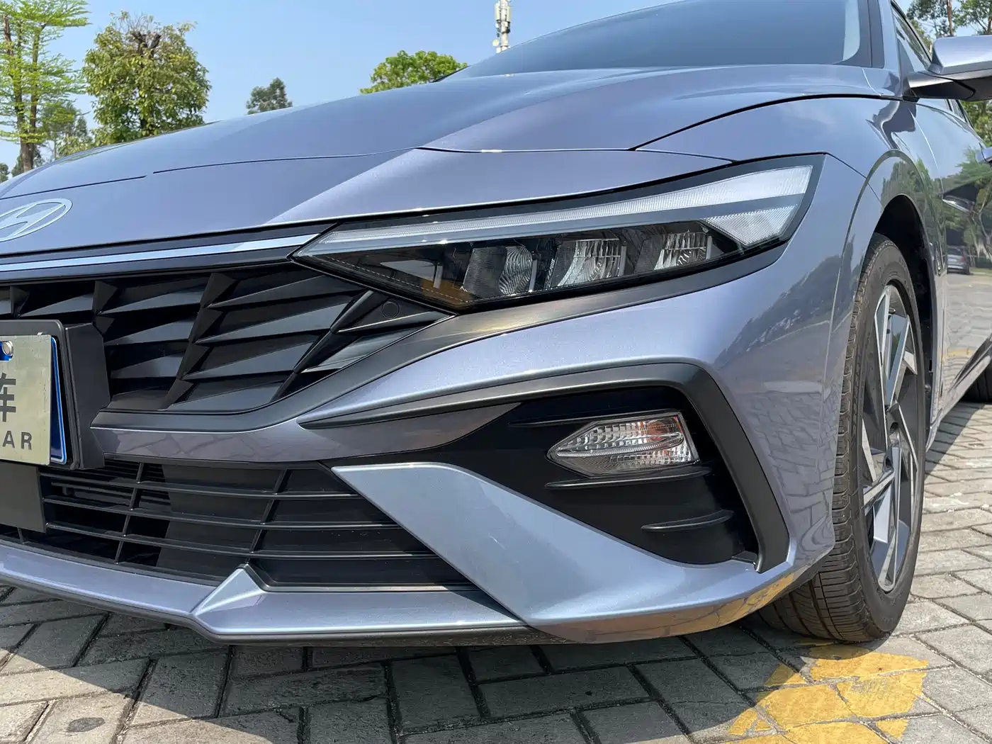 Hyundai Elantra 2023 1.5L CVT GLX Elite Edition фото 7