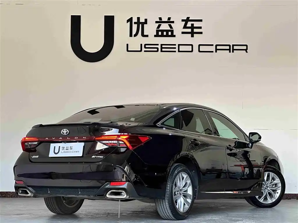 Toyota Avalon 2019 2.5L Progressive Edition China VI фото 10