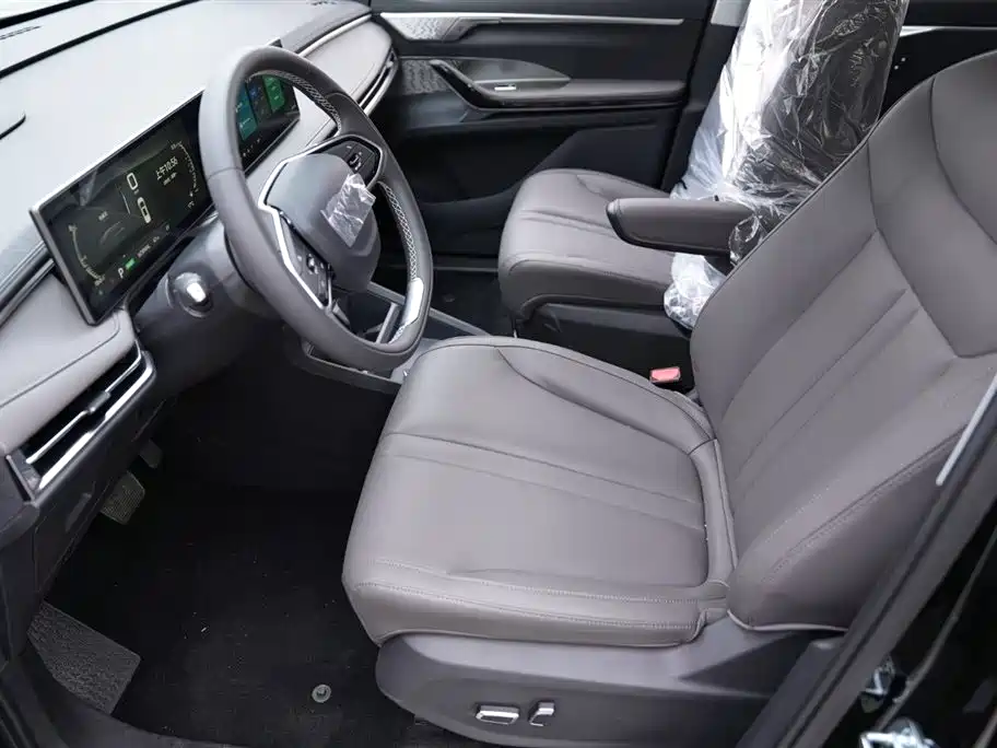 SAIC MAXUS EVERYONE 7