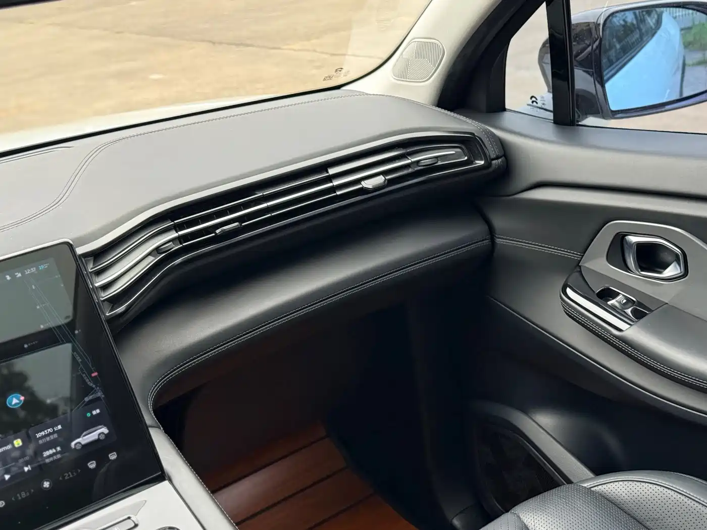 NIO ES8 2018