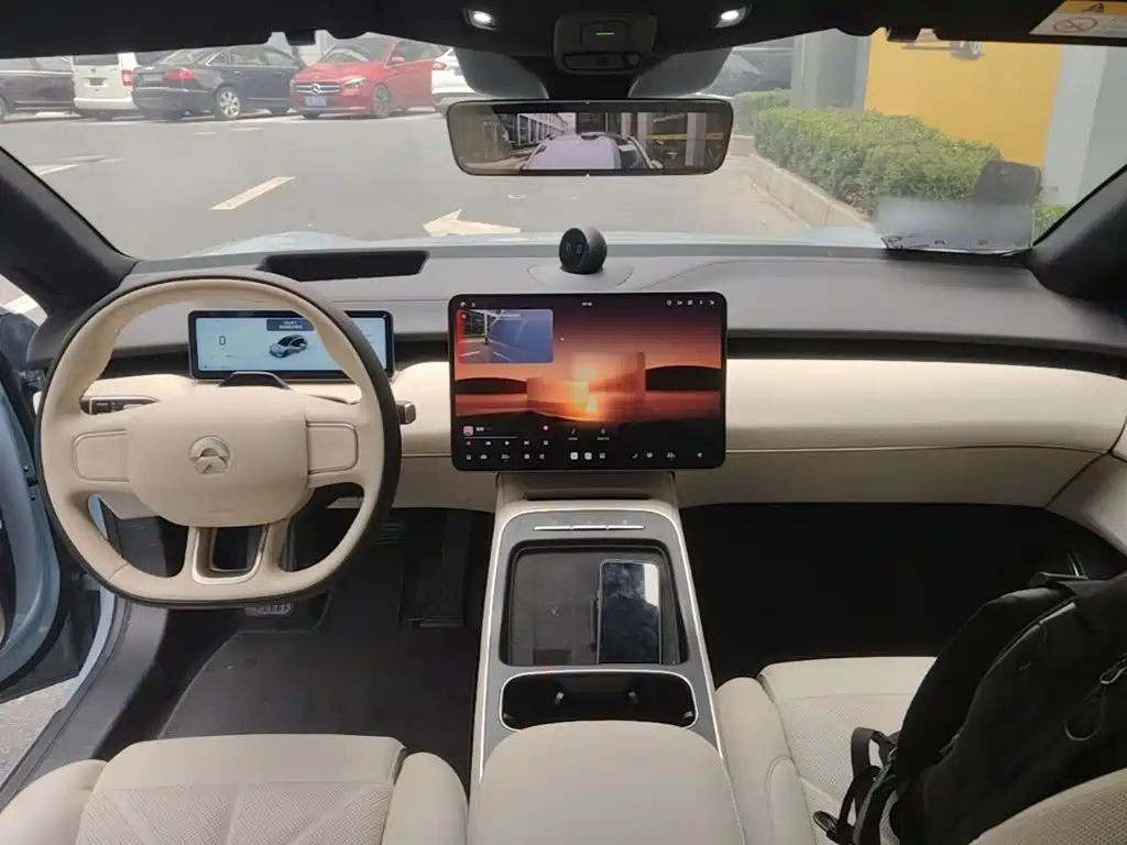 Фото 6 - NIO ET5T