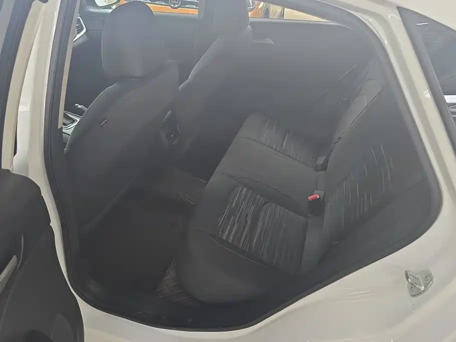 Chevrolet Monza 2019 2019 Redline 320T DCT Joy Edition China VI
