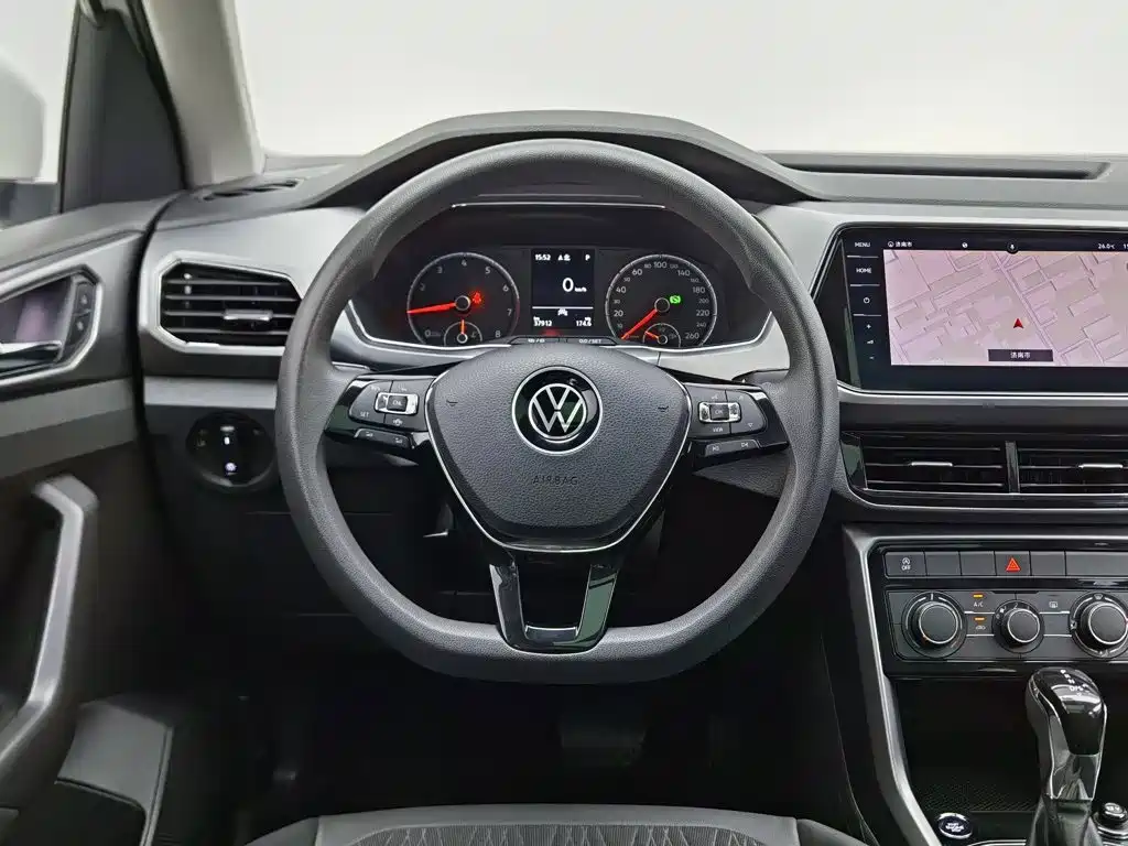 Фото 11 - Volkswagen T-Cross