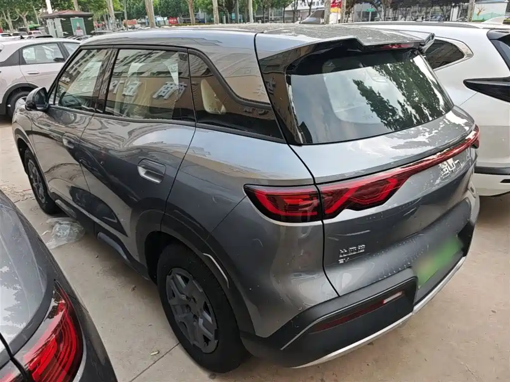 BYD Yuan UP 2025 Model 301KM Navigator фото 5