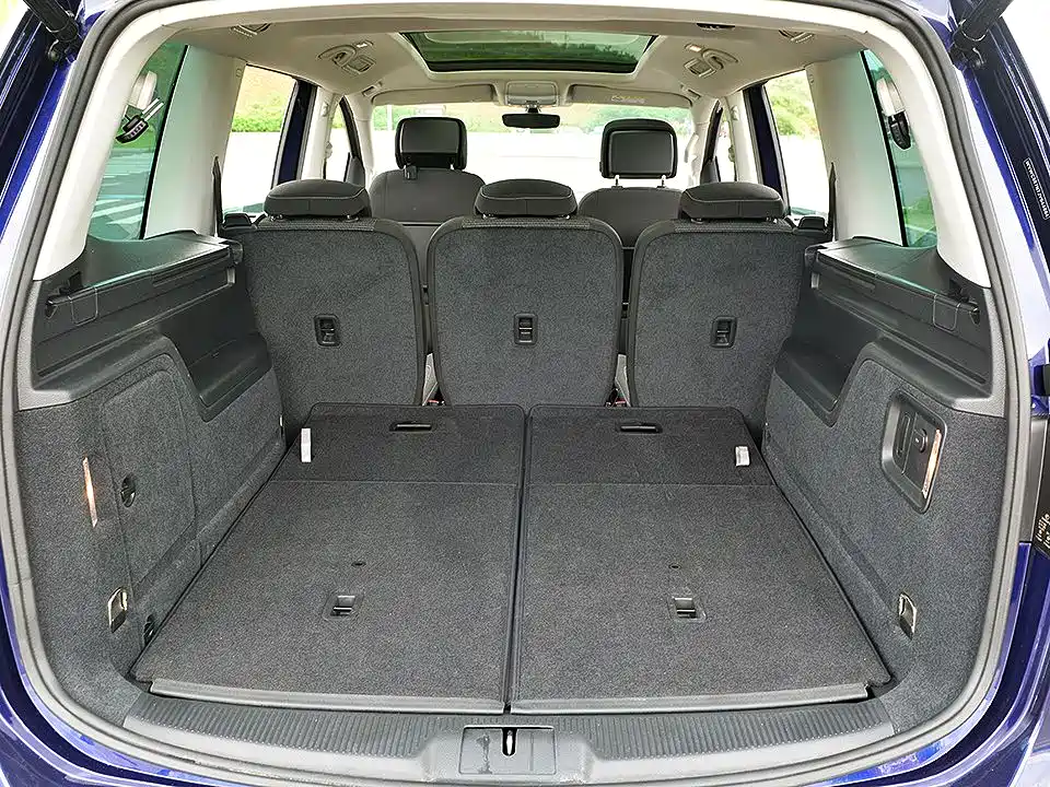 Volkswagen Sharan 2018 380TSI Comfort 7-Seater фото 20
