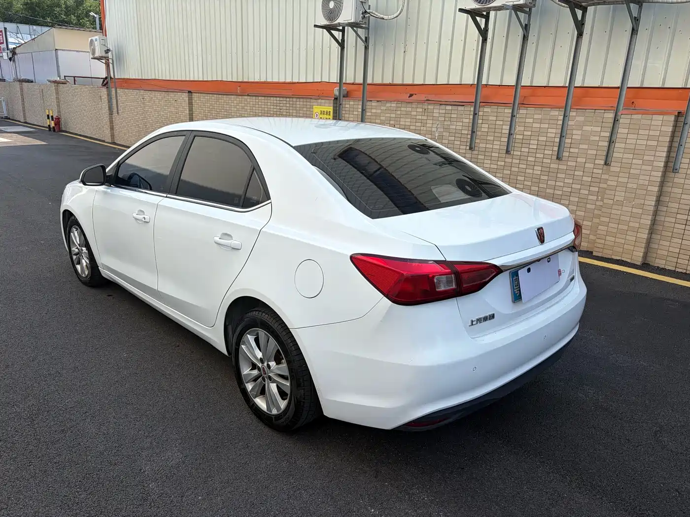 Roewe 360 2016 2015 1.5L Automatic Luxury