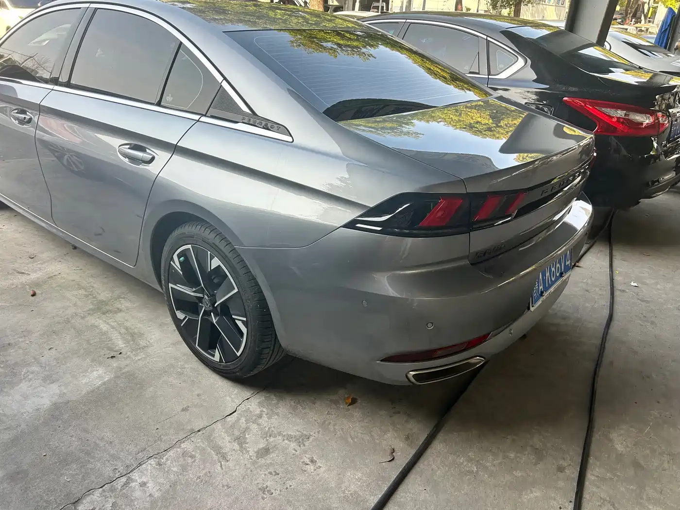 PEUGEOT 508