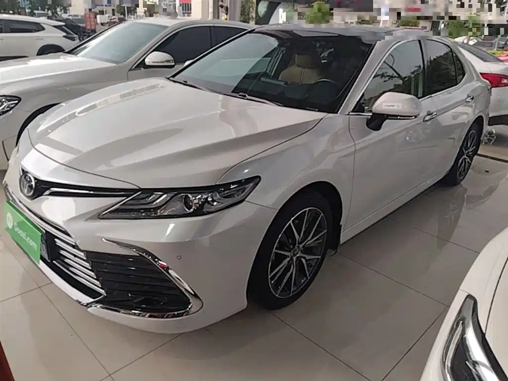 Toyota Camry 2021 2.5G Luxury Edition