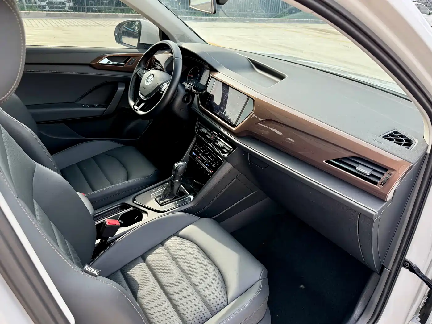 Volkswagen Tharu 2021 Model 280TSI 2WD Luxury Edition фото 21