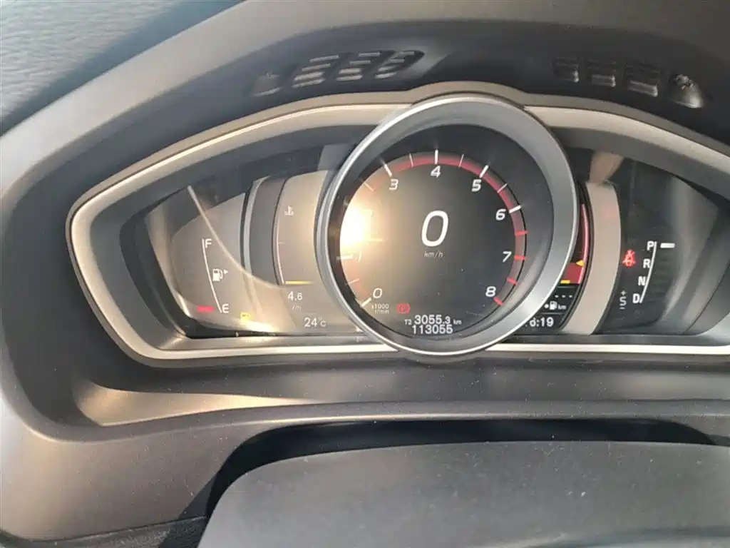 Volvo V40 2019 2019 T3 Momentum
