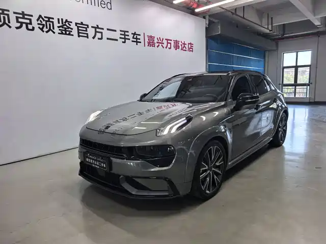  Lynk & Co Lynk & Co 02 Hatchback 2022 2.0TD Pro