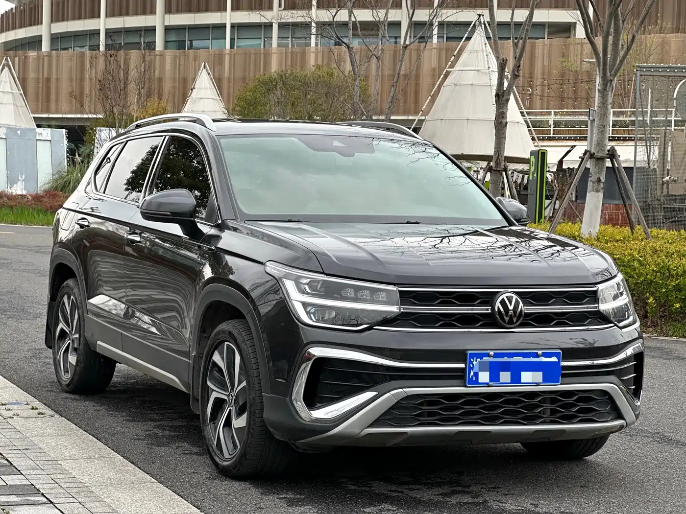 Volkswagen Tharu 2023 300TSI 2WD Full Moon Edition фото 3