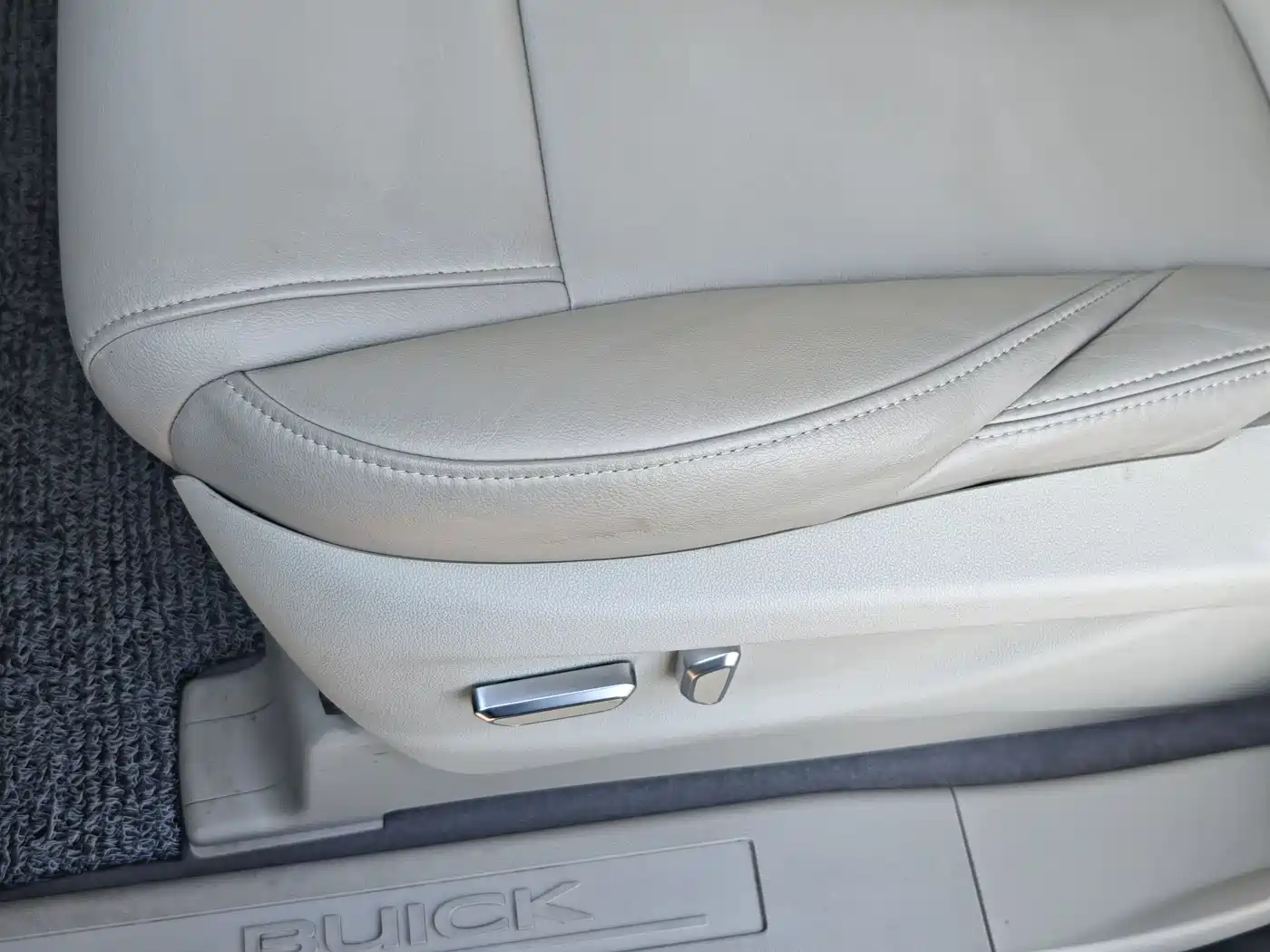 Buick GL8 2023 ES Landmaster Comfort фото 16