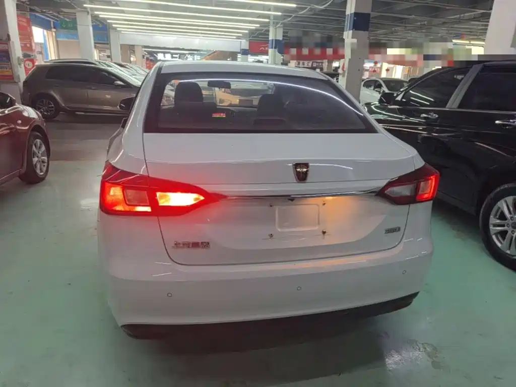 Photo 6 - Roewe 360