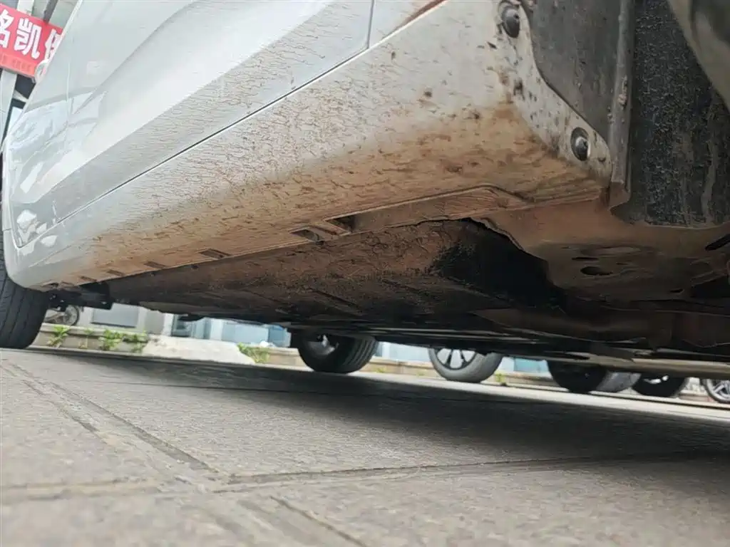 صورة 21 - Geely Emgrand L HiP