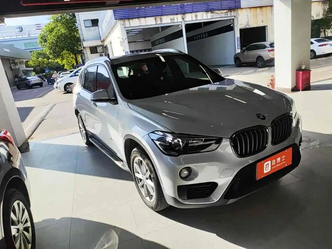 BMW X1 2019 sDrive18Li Fashion Model фото 9