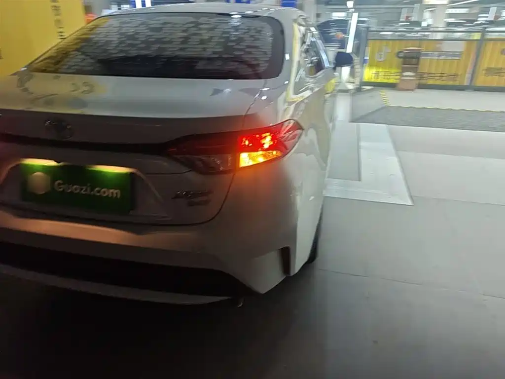 Toyota Levin 2021 185T CVT Luxury Edition фото 8