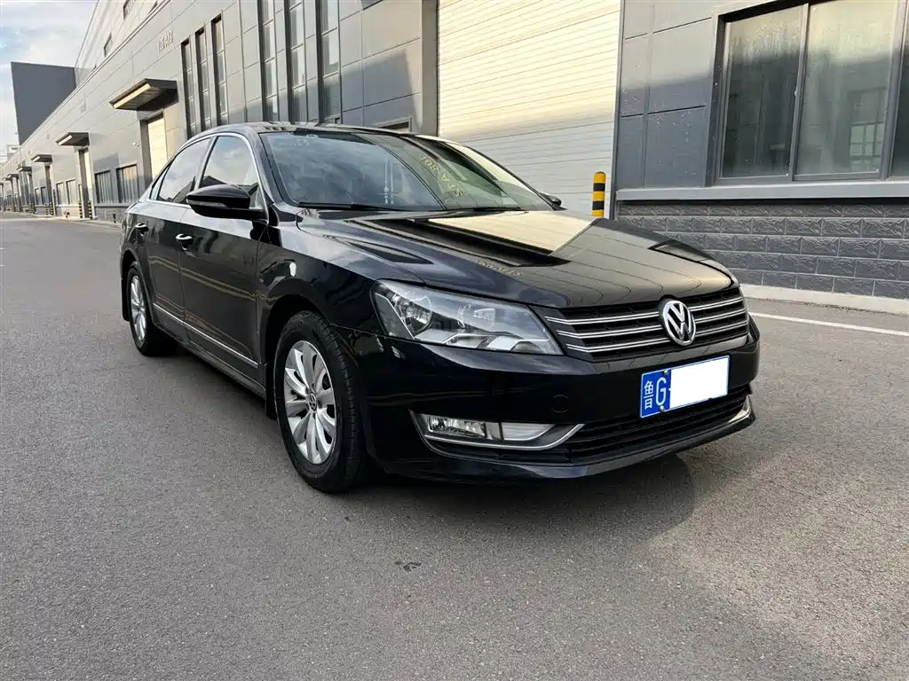 Volkswagen Passat 2015 1.8TSI Automatic Prestige Edition фото 3