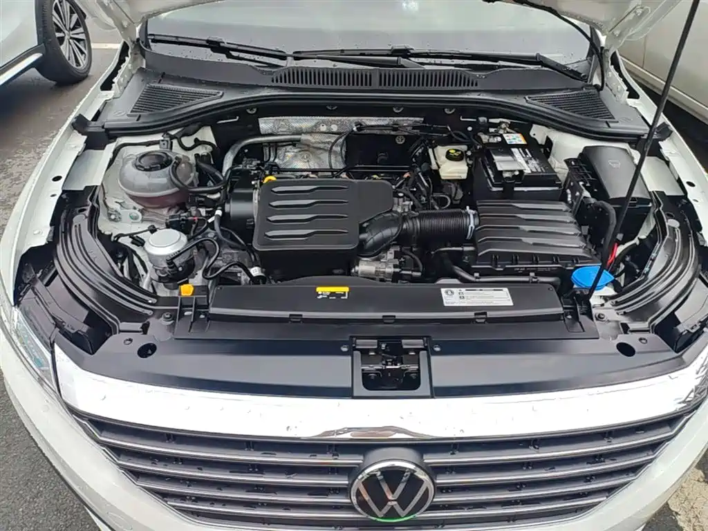 Volkswagen Lavida 2022 1.5L Auto Comfort Edition фото 20
