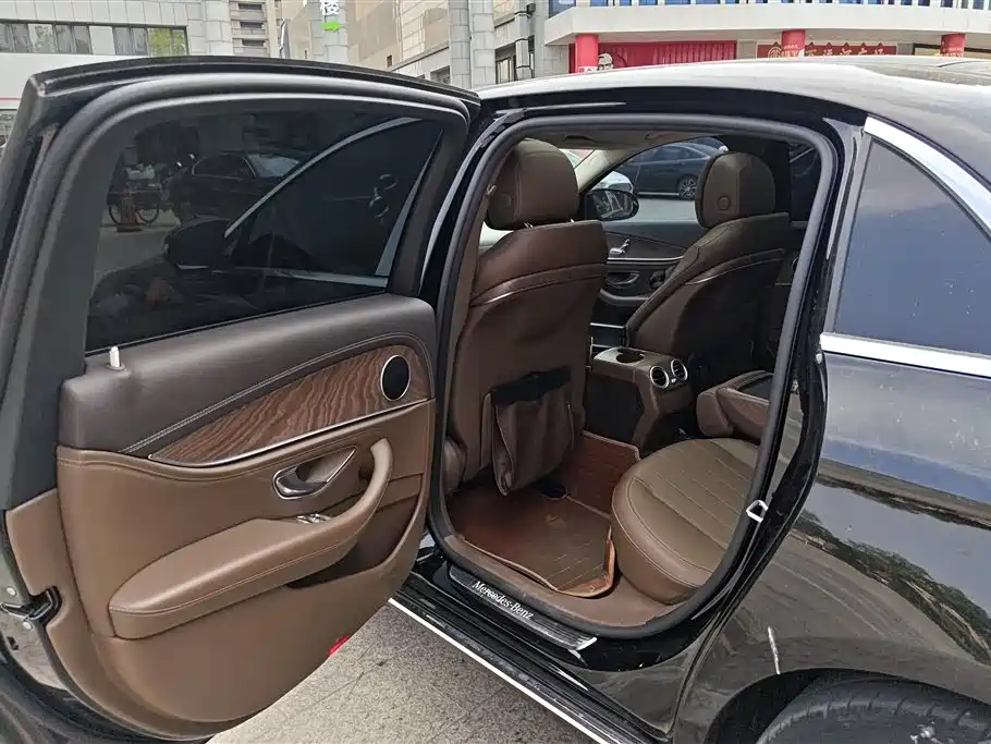 Mercedes-Benz E-Class 2019 E 260 L фото 11