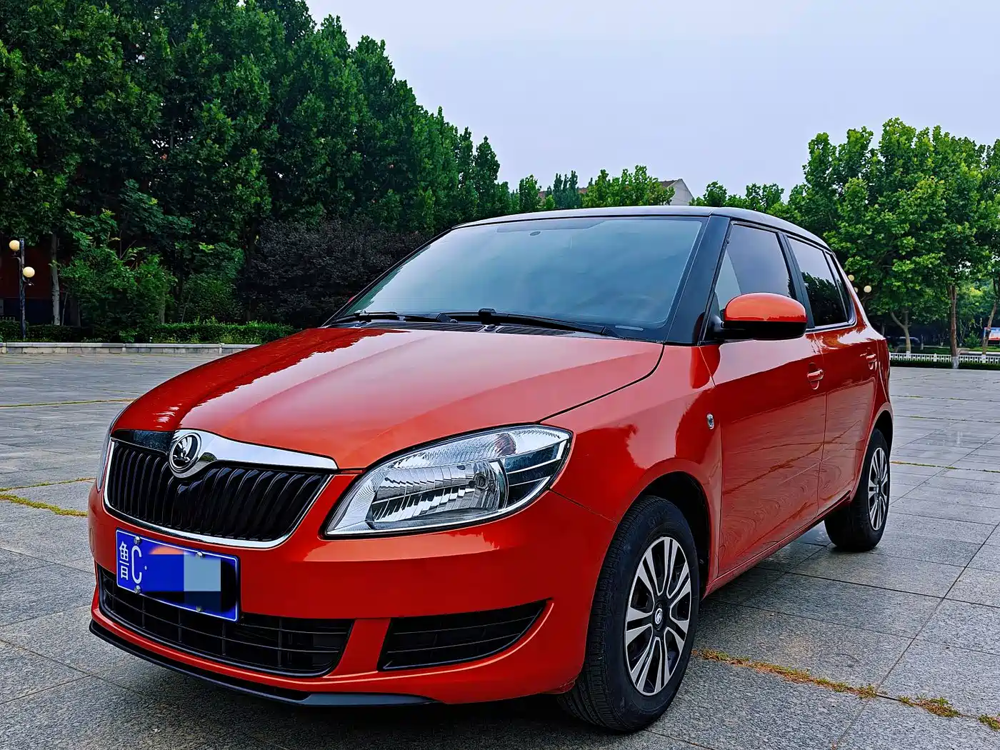 Škoda Fabia 2016 2015 1.4L Automatic Pioneer Edition