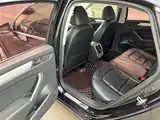 Фото 7 - Volkswagen Passat