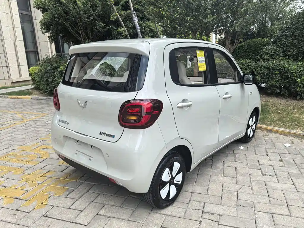 Photo 15 - Wuling Motors Hongguang MINIEV