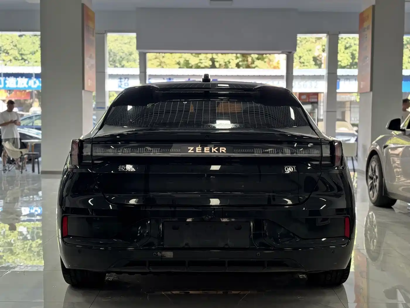 ZEEKR EXTREME KRYPTON 001