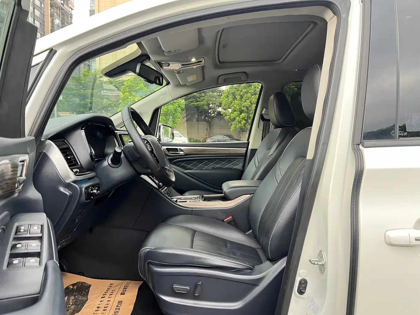 GAC Trumpchi Trumpchi M8 2020 Pilot 390T Prestige Edition фото 9