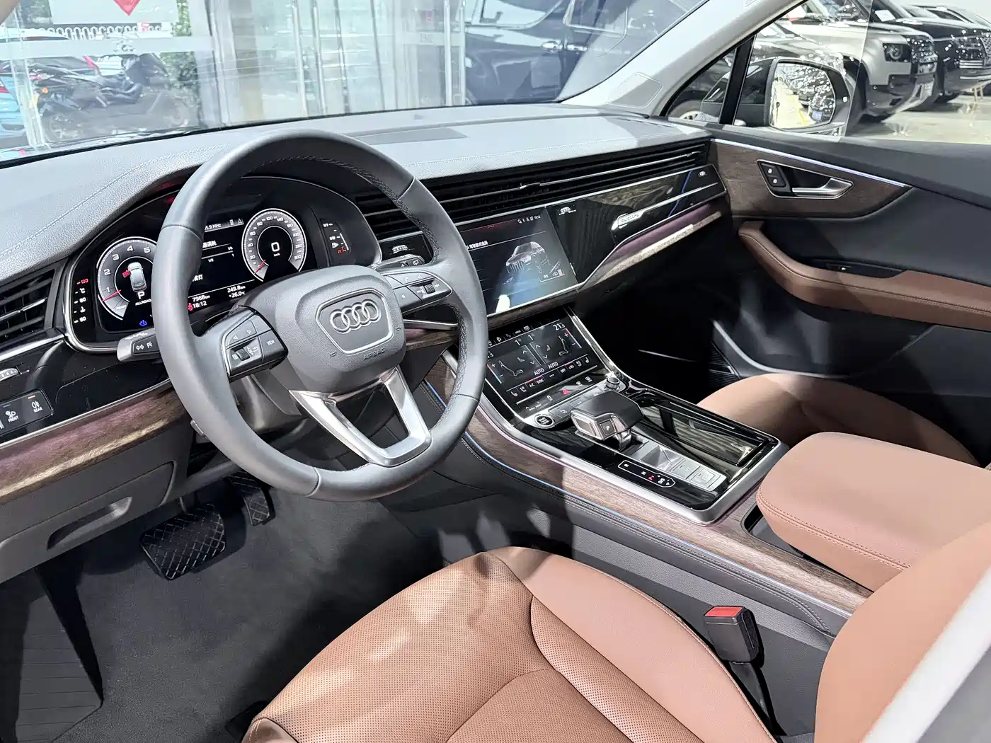 Audi Q7 2023 55 TFSI quattro S line Sport фото 4