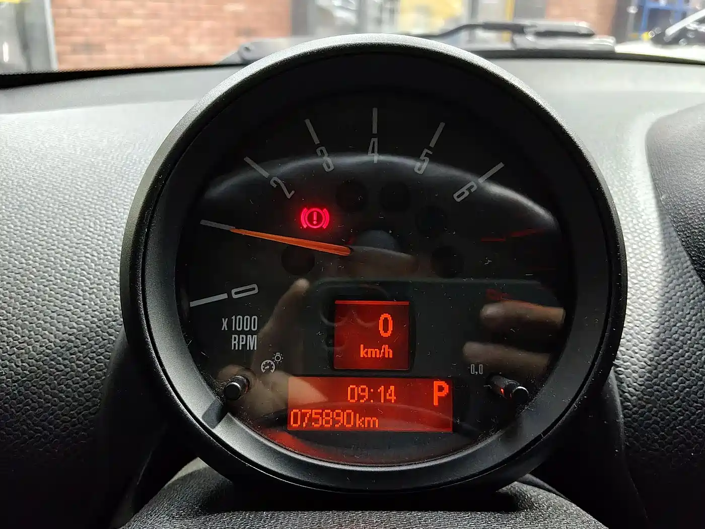 MINI COUNTRYMAN 2016 2014 1.6L ONE