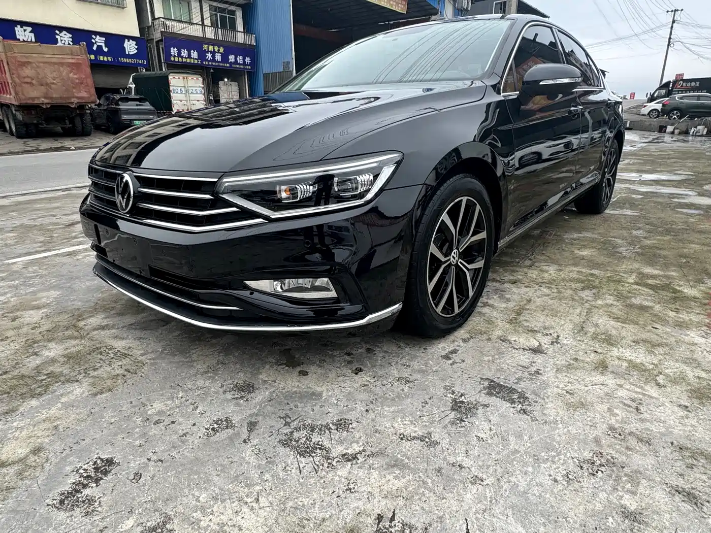 VOLKSWAGEN MAGOTAN