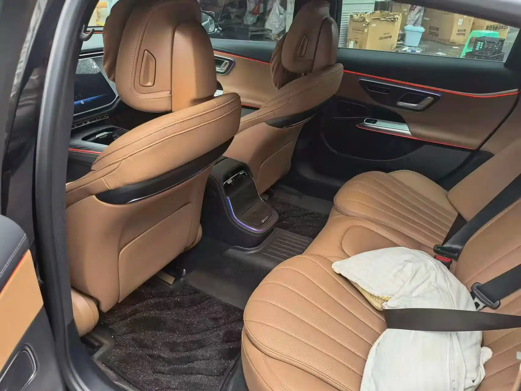 Фото 2 - Mercedes-Benz E-Class