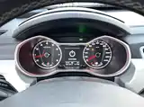 Фото 8 - Geely Atlas
