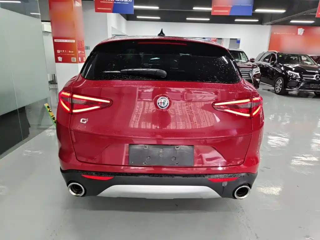 Alfa Romeo Stelvio 2017 2017 2.0T 200HP Elite