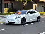 Фото 1 - Tesla Model 3