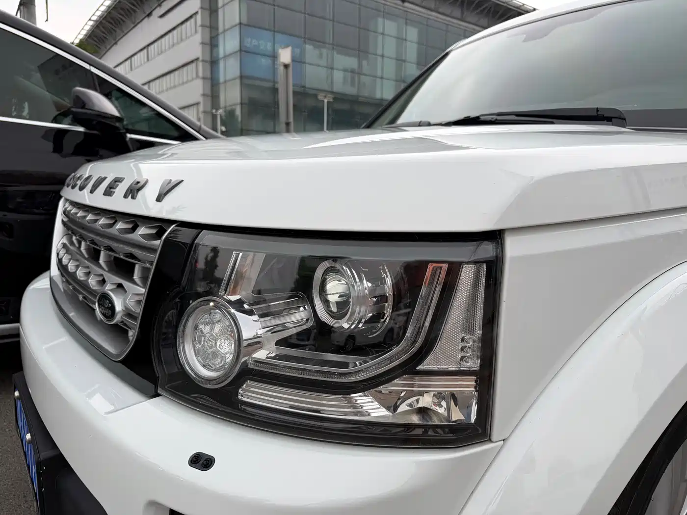 Land Rover Discovery 2014 3.0 SC V6 HSE фото 31