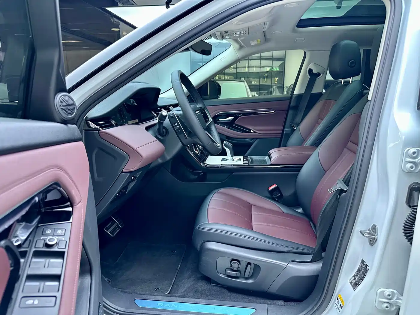 LAND ROVER RANGE ROVER AURORA NEW ENERGY