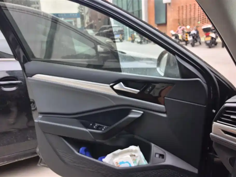 Volkswagen Sagitar 2021 280TSI DSG Comfort Smart Connect Edition фото 7
