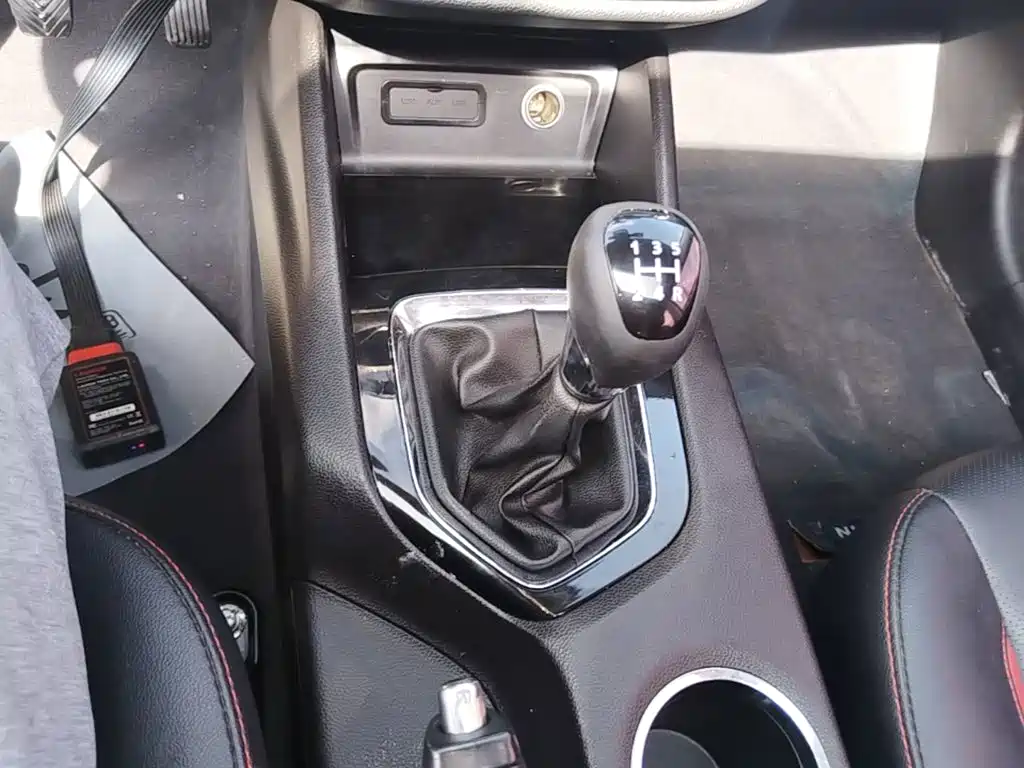 Soueast DX3 2017 2016 1.5L Manual Premium